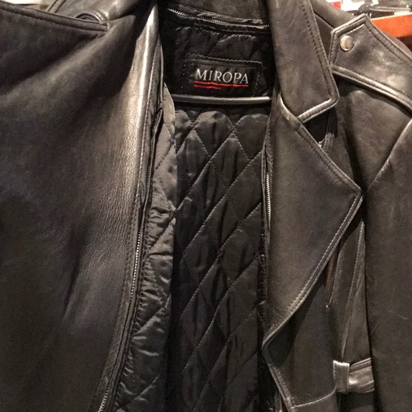 Jacket - Picture 5 of 8